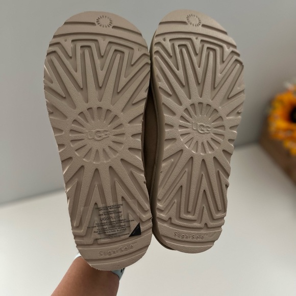 🚨LAST ONE! UGG TASMAN SLIPPERS-NEW MUSTARD SEED COLOR- WOMEN’S📍(PRICE IS FIRM) - Picture 15 of 16
